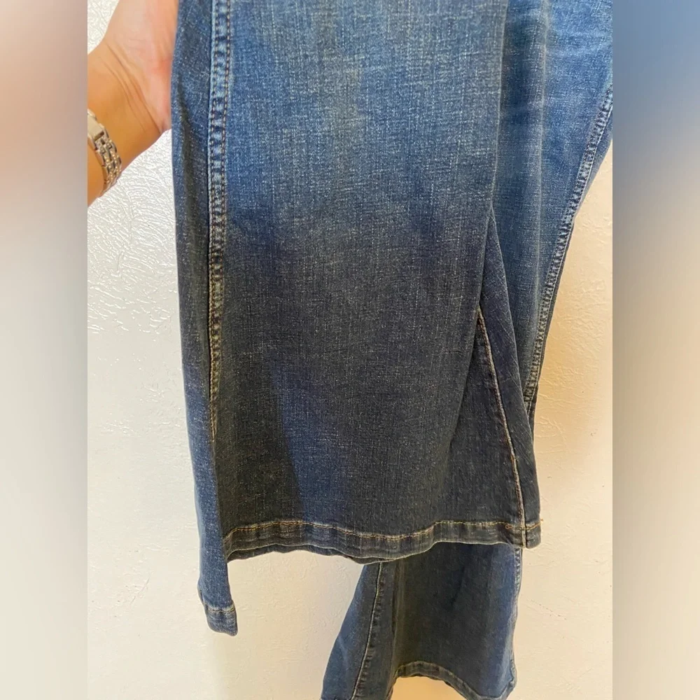 Wrangler flared jeans NWT